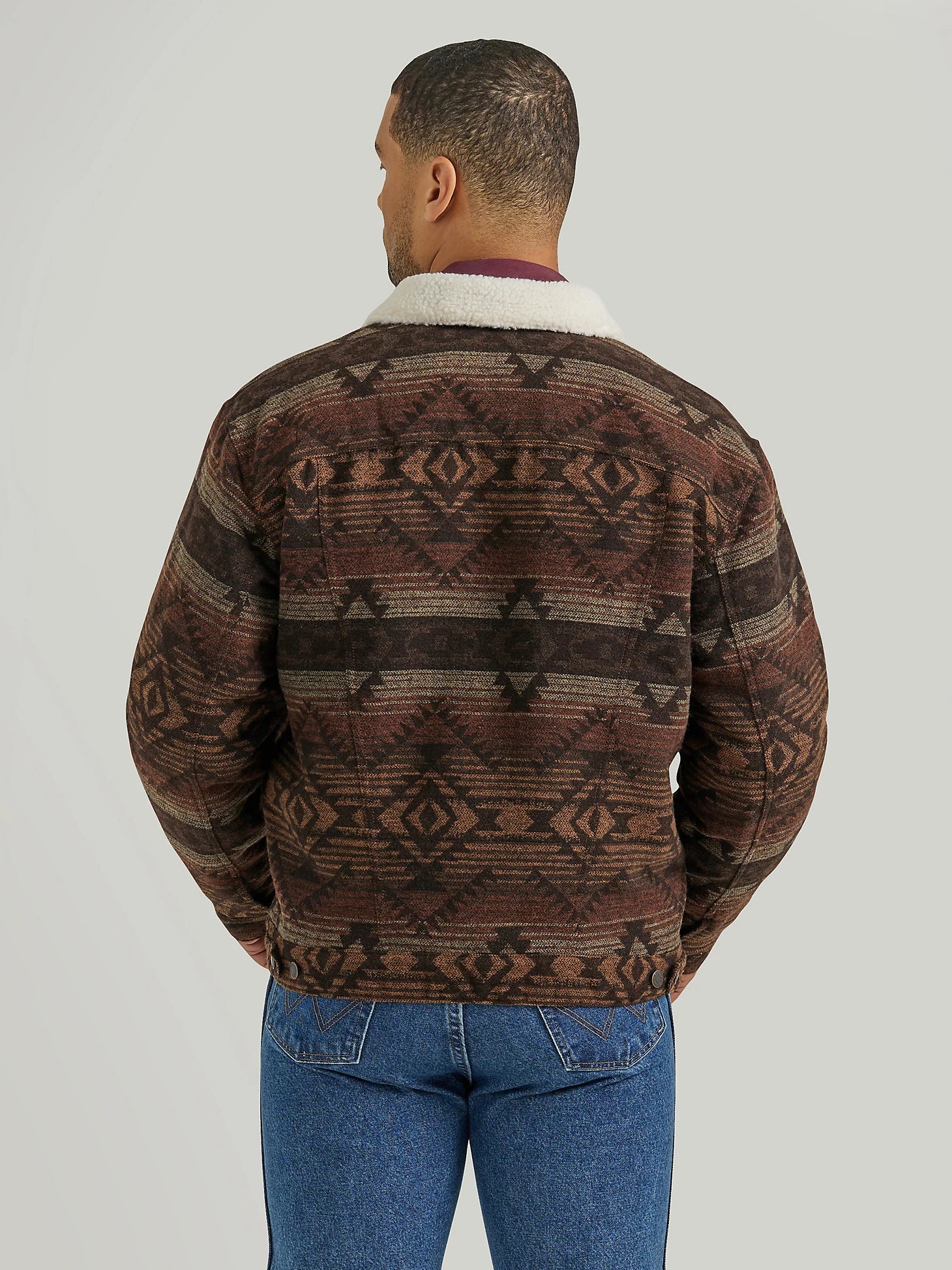 Wrangler Men’s Sherpa Lined Jacquard Print Jacket – Canyon Vibe – 112352966